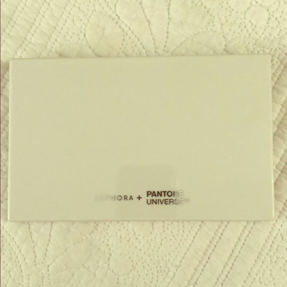 Sephora+Pantone Universe Correct and Conceal